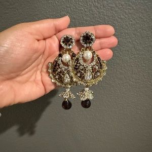 Victorian Style | Dangling diamond and pearl earrings